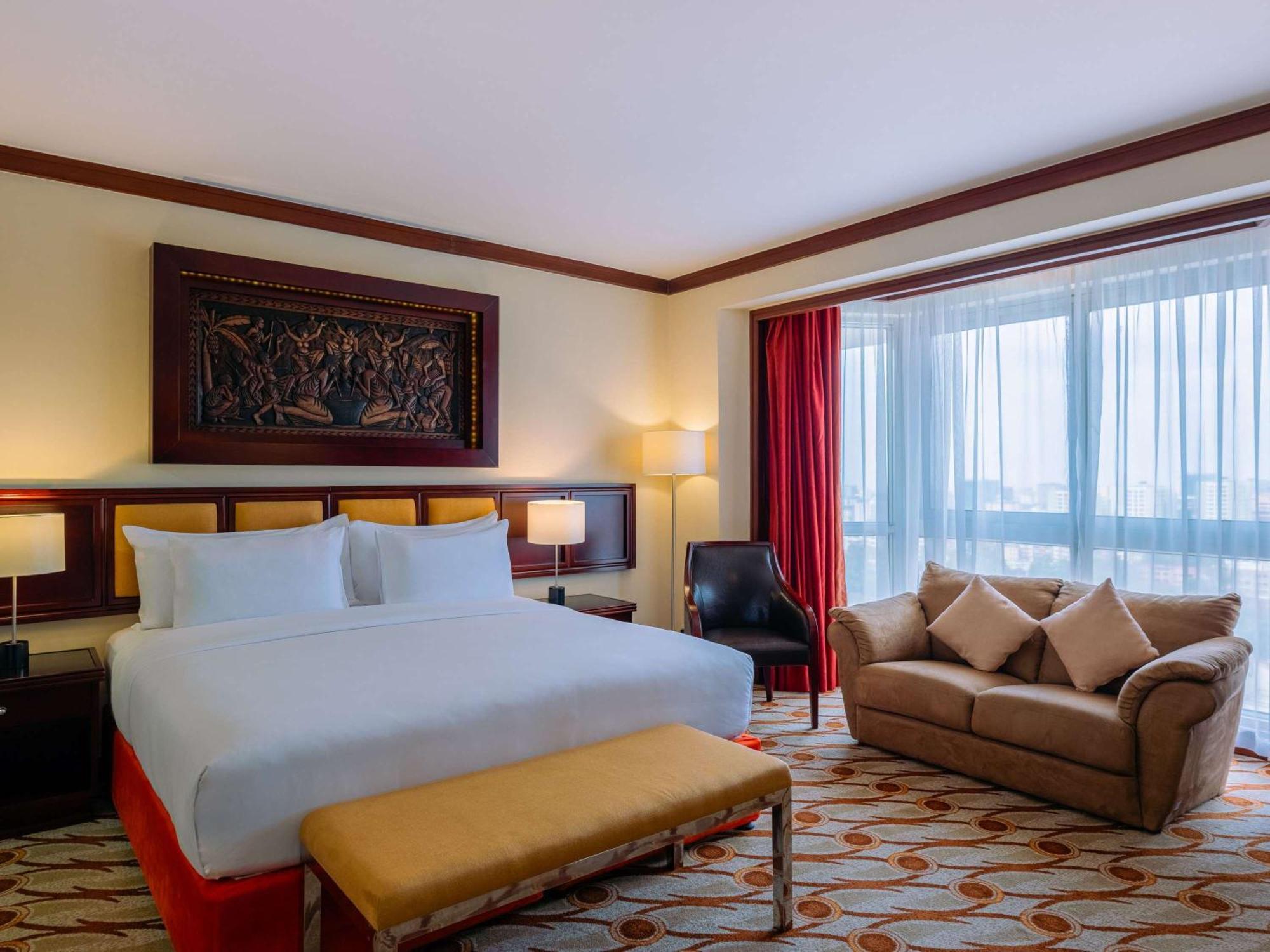 Moevenpick Hotel & Residences Найроби Экстерьер фото