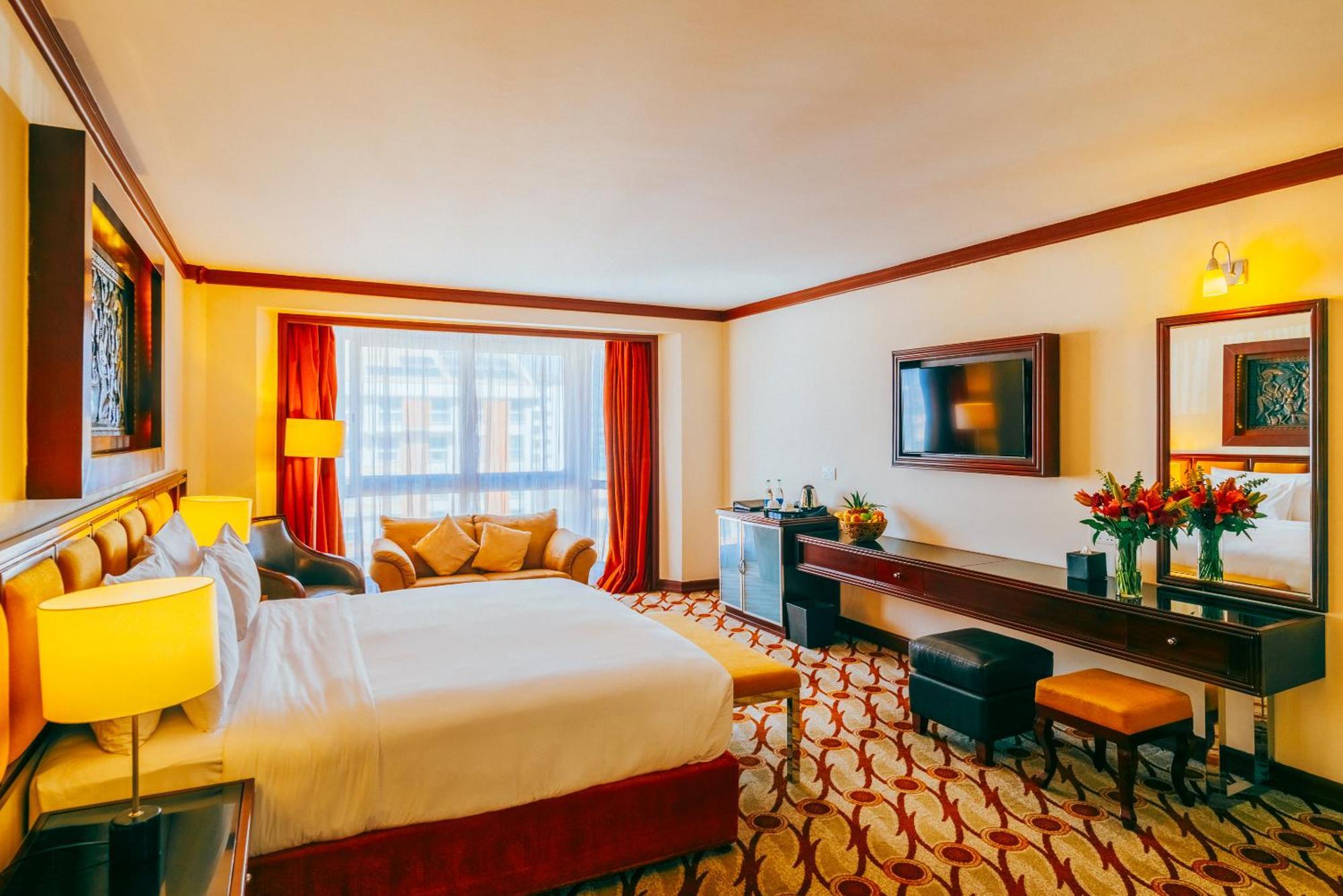 Moevenpick Hotel & Residences Найроби Экстерьер фото