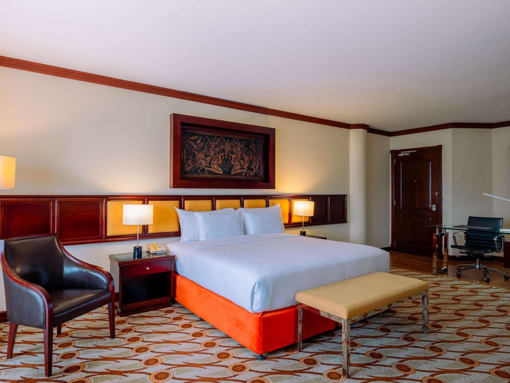 Moevenpick Hotel & Residences Найроби Экстерьер фото