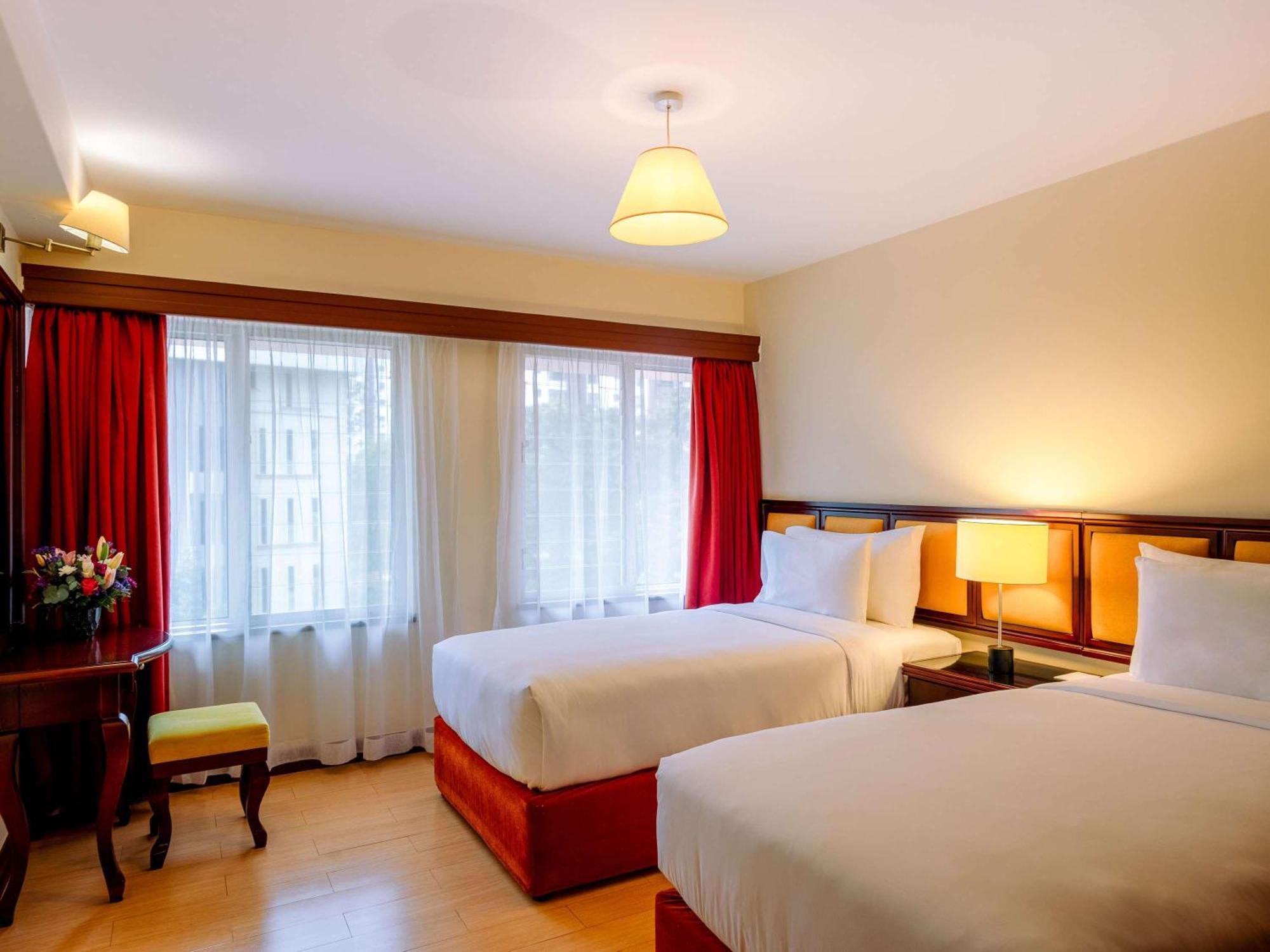 Moevenpick Hotel & Residences Найроби Экстерьер фото