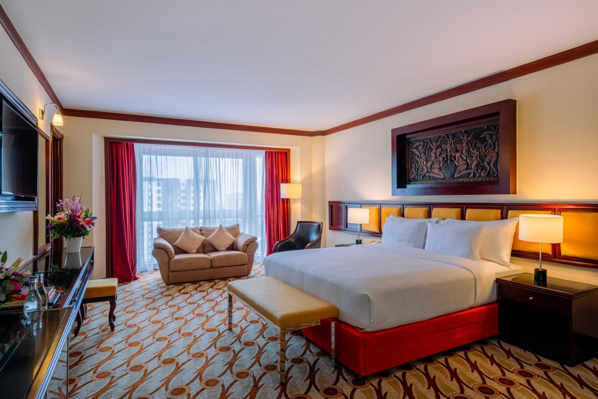 Moevenpick Hotel & Residences Найроби Экстерьер фото