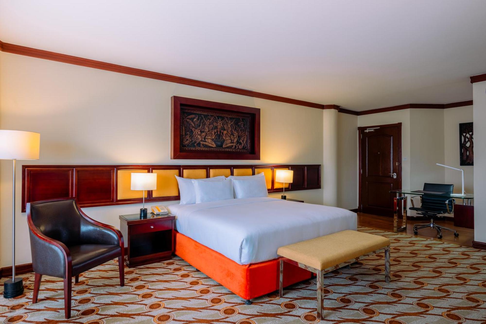 Moevenpick Hotel & Residences Найроби Экстерьер фото